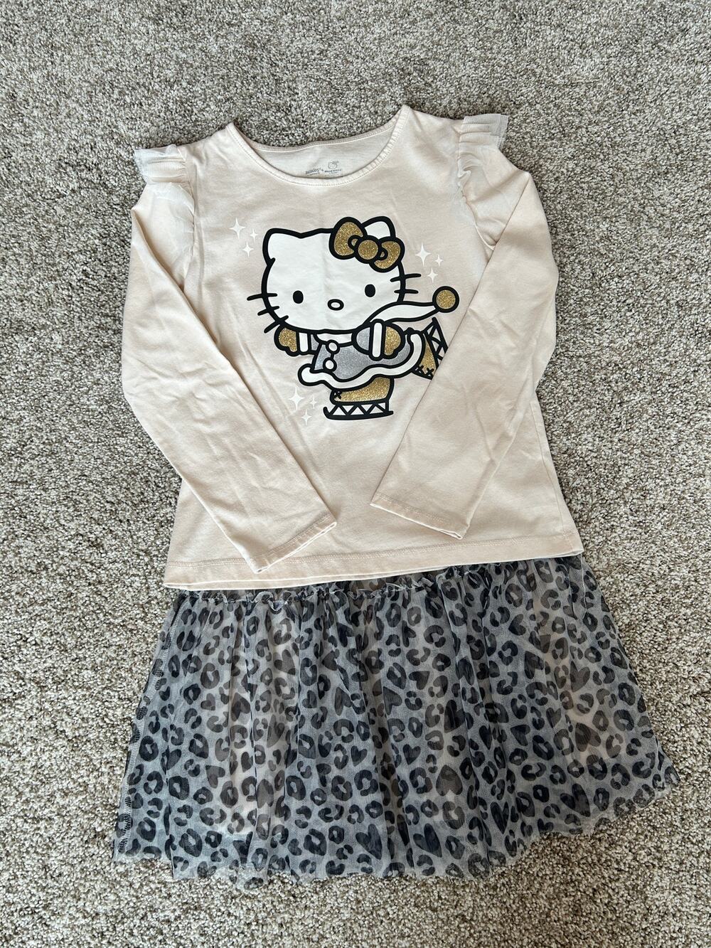 Hello Kitty 2 Piece Top/Skirt Outfit, Size 6/7